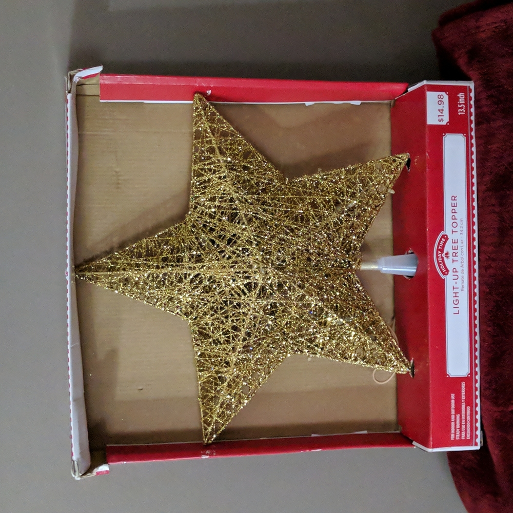 Holiday time light up tree topper